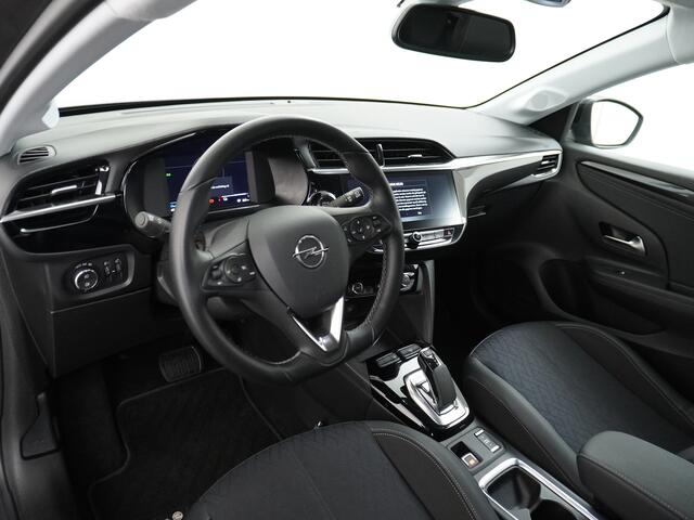Opel e-Corsa Elegance 50kWh Autom. Two-Tone Apple Carplay Android Auto Navi Ecc Adap.Cruise Control 360° Camera Keyless DAB Led Lmv 17" Verkeersbord detectie Rijstrooksensor Winter-Pakket Parkeer-Pakket Premium-Pakket 1e Eigenaar Origineel Nederlandse Auto Nieuwprijs 