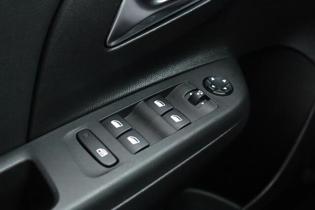 Opel e-Corsa Elegance 50 kWh | Camera | Apple CarPlay | All Seasons | PDC | clima