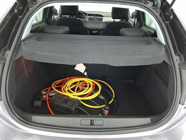 Opel e-Corsa Edition 50 kWh 3-Fase | Carplay | Navi |zwart dak |