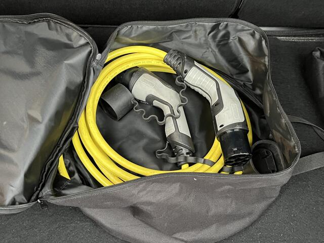 Opel e-Corsa GS Line 50 kWh SOH 92%| COMPLETE AUTO!| STOEL + STUUR VERWARMING| CAMERA| 3-FASE!| RIJKLAARPRIJS INCL. 12 MND BOVAG GARANTIE