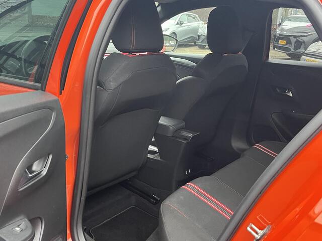 Opel e-Corsa GS Line 50 kWh SOH 92%| COMPLETE AUTO!| STOEL + STUUR VERWARMING| CAMERA| 3-FASE!| RIJKLAARPRIJS INCL. 12 MND BOVAG GARANTIE