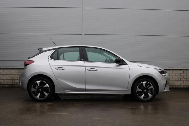 Opel e-Corsa Level 3 50 kWh | NAVIGATIE | CARPLAY | ACHTERUITRIJCAMERA |