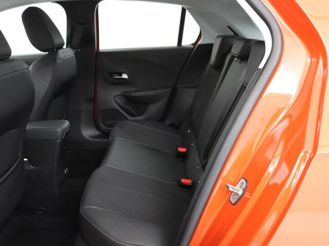 Opel e-Corsa Elegance 50 kWh | SOH 90% | 3 Fase | Stoelverwarming | Camera | Matrix LED | Carplay | Keyless | Navigatie | Climate control | Parkeerhulp | Cruise control | Stuurverwarming