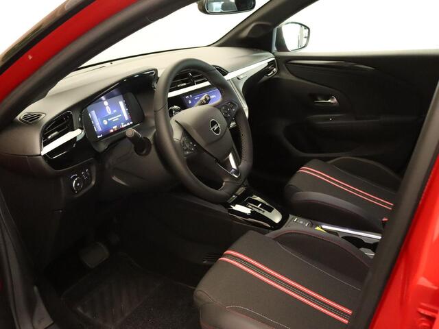 Opel e-Corsa Electric GS 50 kWh - NIEUWE AUTO! DIRECT UIT VOORRAAD LEVERBAAR - 3 FASE LADEN - APPLE CARPLAY/ANDROID AUTO - PARKEERSENSOREN VOOR EN ACHTER - CRUISE CONTROL - CLIMATE CONTROL - LICHTMETALEN VELGEN - DONKERE HEMEL