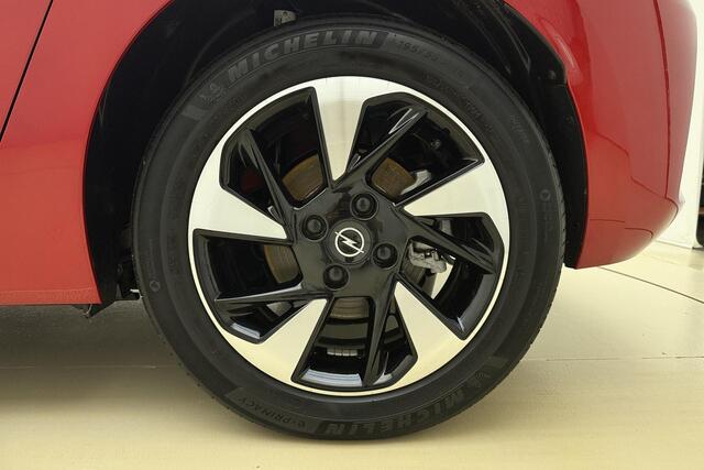 Opel e-Corsa Electric Long Range Yes 51 kWh | Navigatie via Carplay | Zwart dak | Stoel & Stuurverwarming | Climate control | Lichtmetalen velgen