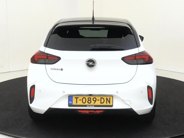 Opel e-Corsa Electric 50 kWh | Comfort-pakket | Apple Carplay/Android | cruise control | electronic climate control | LED koplampen | lichtmetalen velgen 16" | rijstrooksensor met correctie | warmtepomp |
