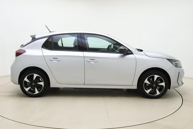 Opel e-Corsa Electric Long Range GS 51 kWh | 8 Jaar garantie | NIEUW | tot 429km WLTP | 100kW snelladen | Stoel- & stuurverwarming | Camera | Apple Carplay/Android Auto