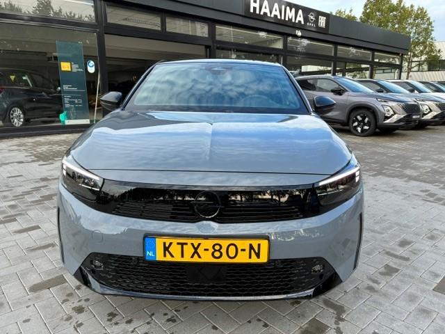 Opel e-Corsa Electric Long Range GS 51 kWh | Camera | Winterpakket | LM-Velgen | GS Stoelen | Park Pilot | 3-Fase | Led Verlichting |