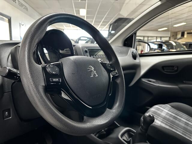 Peugeot 108 1.0 e-VTi Active /5-Drs! /LED Dagrijverl. /Airco /Elek. ramen voor /C.V. afstand /Bluetooth /AUX & USB /Isofix /Mistlampen.