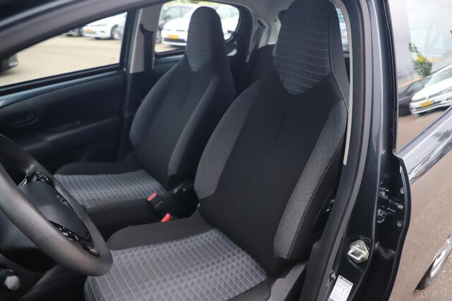 Peugeot 108 1.0 e-VTi Active Airco Radio Bluetooth Elektrische Ramen