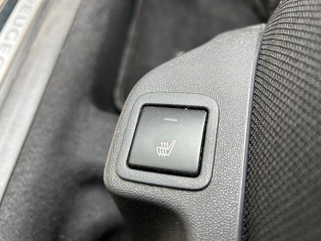 Peugeot 108 1.0 e-VTi Collection 50% deal 5.475,- ACTIE Carplay / Stoelverwarming / Clima / Camera / LMV