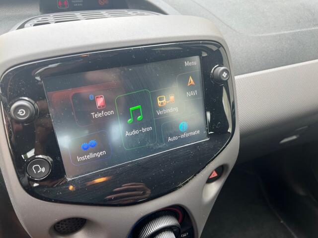 Peugeot 108 1.0 E-VTI ACTIVE Airco Navi Achteruitrijcamera Mistlampen voor Dagrijverlichting
