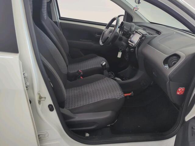 Peugeot 108 1.0 e-VTi Allure (73 PK) 2e-Eig. & Keurig-Onderh. BOVAG-Garantie. NL-Auto. Apple-Carplay/Android-Auto, Cruisecontrol, Bluetooth, Airco, Lm-Velgen-15Inch, Privacy-Glas