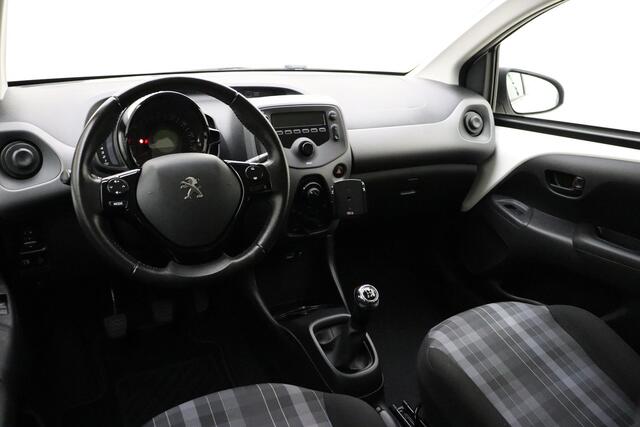 Peugeot 108 1.0 e-VTi Active | Airco | Privacy Glass | Bluetooth | Isofix | Elektrische buitenspiegels/ramen