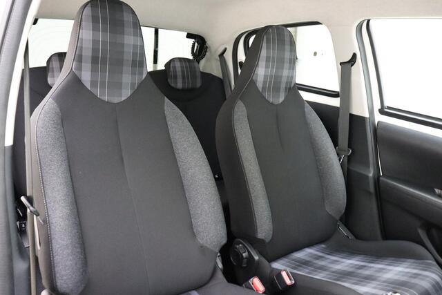Peugeot 108 1.0 e-VTi Active | Airco | Privacy Glass | Bluetooth | Isofix | Elektrische buitenspiegels/ramen