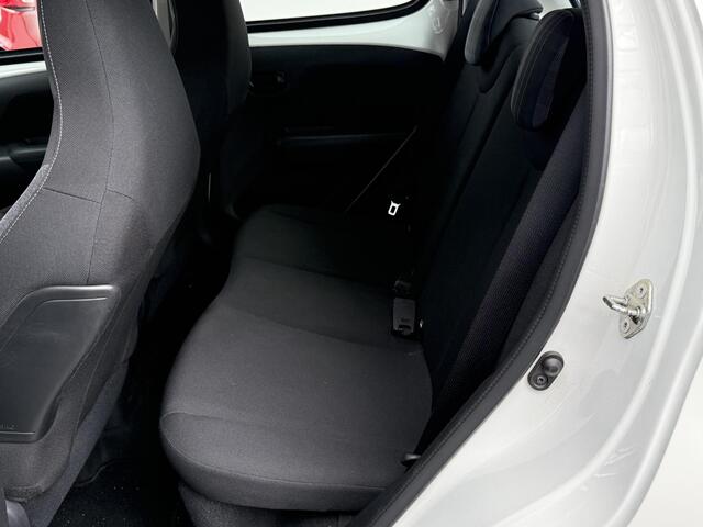Peugeot 108 1.0 e-VTi Active | 5-Deurs | Automaat | Camera | Apple Carplay | Allseason