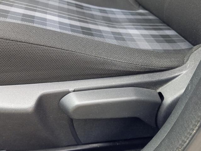 Peugeot 108 1.0 e-VTi Active met o.a. Airco, Bluetooth en Elektrische ramen!