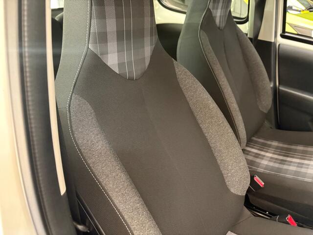 Peugeot 108 1.0 E-VTI Airco Multimedia USB Apple Android