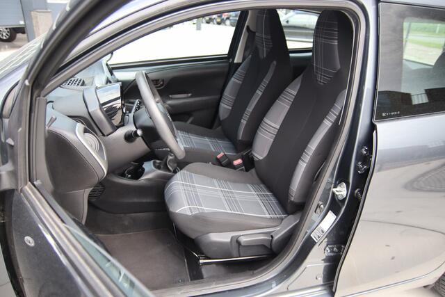 Peugeot 108 1.0 e-VTi Pack Premium Sparco Airco, 5drs, NL auto Aanbieding!