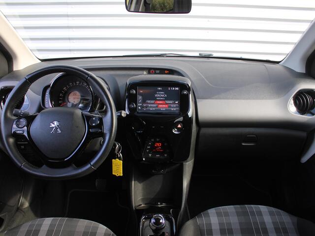 Peugeot 108 1.0 e-VTi Allure | Automaat | Apple CarPlay | Android Auto | Camera | Clima | 15" LM | Privacy glas |