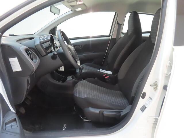 Peugeot 108 1.0 e-VTi Active Airconditioning | Audiosysteem | Centrale vergrendeling | Electrische bedienbare ramen,