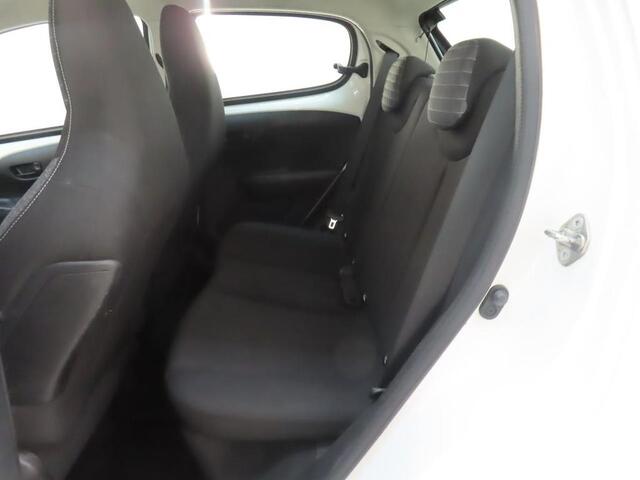 Peugeot 108 1.0 e-VTi Active Airconditioning | Audiosysteem | Centrale vergrendeling | Electrische bedienbare ramen,