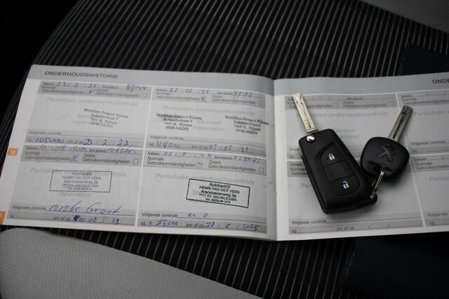 Peugeot 108 Cabrio 1.0 e-VTi Collection TOP! - Camera, Clima