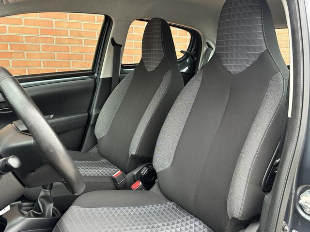 Peugeot 108 1.0 e-VTi Active Pack Techno Stoelverwarming Carplay Camera