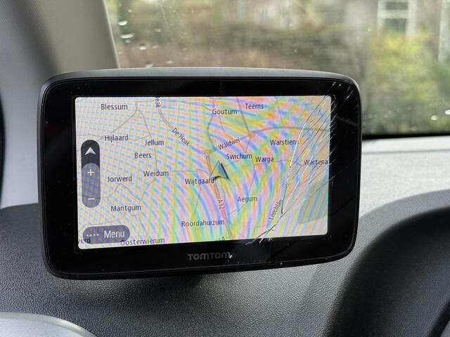 Peugeot 108 1.0 e-VTi Active | Airco | Navigatie | Achteruitrijd Camera | Bluetooth | Elektrisch pakket |