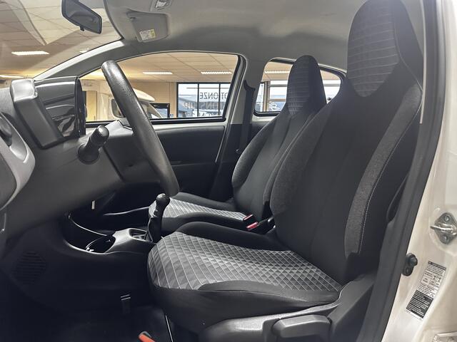 Peugeot 108 1.0 e-VTi Active/ LED Dagrijverl./ DAB+/ Airco!/ Bluetooth/ Multi.Stuur/ Elek.Pakket/ Isofix/ C.V.Afstand.