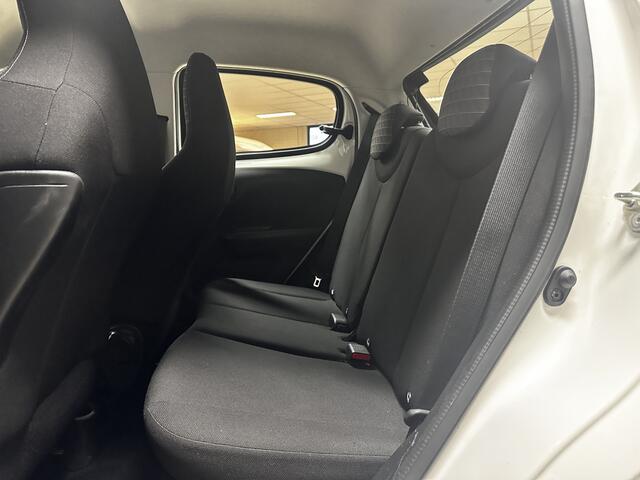 Peugeot 108 1.0 e-VTi Active/ LED Dagrijverl./ DAB+/ Airco!/ Bluetooth/ Multi.Stuur/ Elek.Pakket/ Isofix/ C.V.Afstand.
