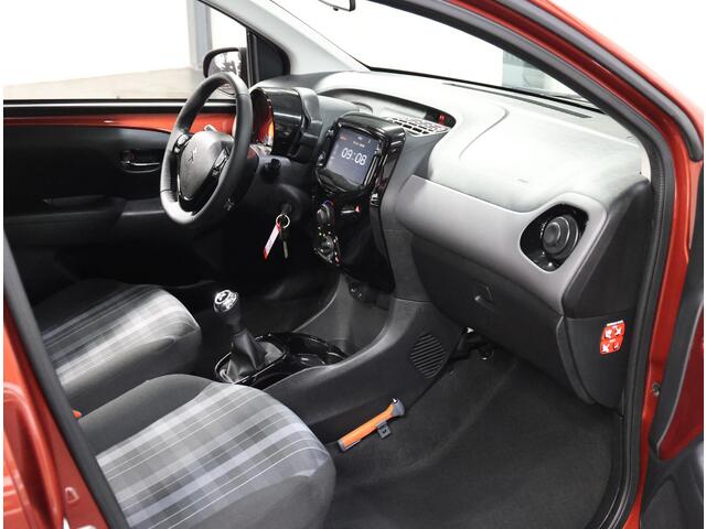Peugeot 108 1.0 e-VTi Allure | 1ste eigenaar | AppleCarplay/AndroidAuto | Airco | Bluetooth | LED | Start/Stop Systeem | Buitenspiegels elektrisch verstel -en verwarmbaar | Isofix |