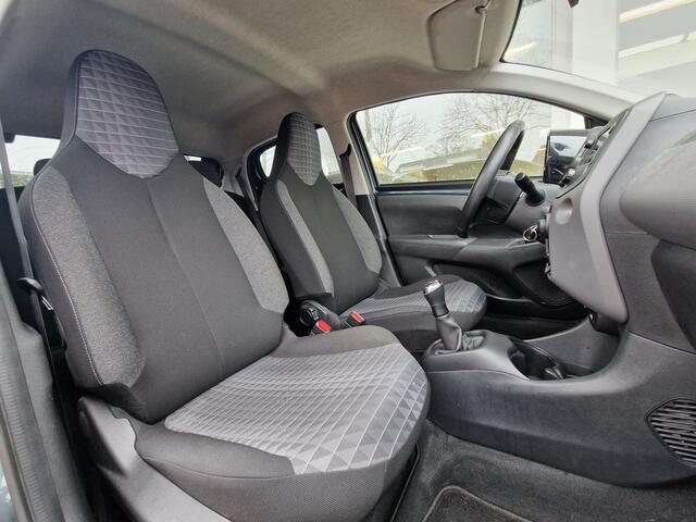 Peugeot 108 1.0 e-VTi Active | Airco | Bluetooth | 5-Deurs | Privacy Glass | Elektrisch Pakket |