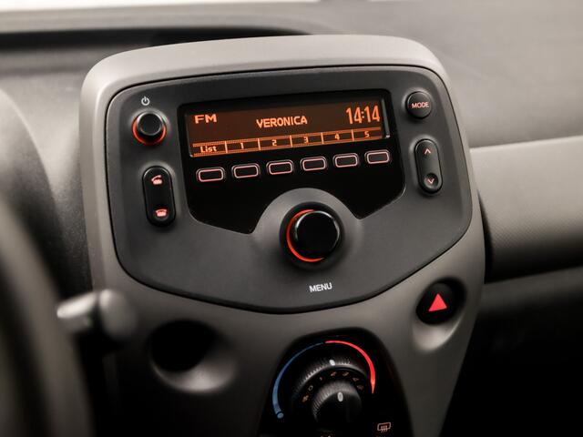 Peugeot 108 1.0 e-VTi Sport (5 DEURS, AIRCO, ELEK RAMEN, SPORTSTOELEN, MULTIFUNCTIONEEL STUURWIEL, NIEUWE APK, NIEUWSTAAT)