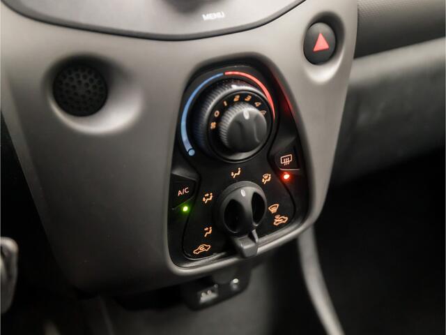 Peugeot 108 1.0 e-VTi Sport (5 DEURS, AIRCO, ELEK RAMEN, SPORTSTOELEN, MULTIFUNCTIONEEL STUURWIEL, NIEUWE APK, NIEUWSTAAT)