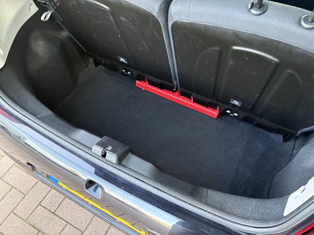 Peugeot 108 1.0 e-VTi Allure 5-drs. KEYLESS/CAMERA/CLIMA/CARPLAY/LIMITER