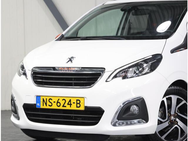 Peugeot 108 1.2 82PK TOP! Roland Garros | Vouwdak/Cabrio | Climate Control | Camera | Bluetooth | LED | Start/Stop Systeem | Buitenspiegels elektrisch verstel -en verwarmbaar | 15"LMV | Navigatie | Isofix | Privacy Glass |