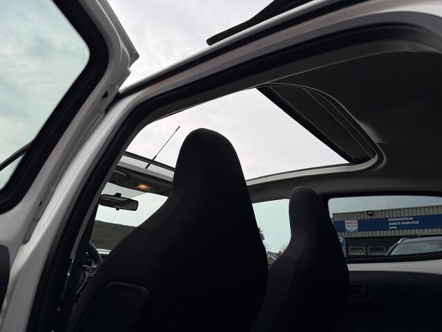 Peugeot 108 1.0 e-VTi Active TOP! / Opendak / CarPlay / Camera