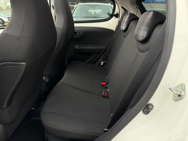 Peugeot 108 1.0 e-VTi Active TOP! / Opendak / CarPlay / Camera