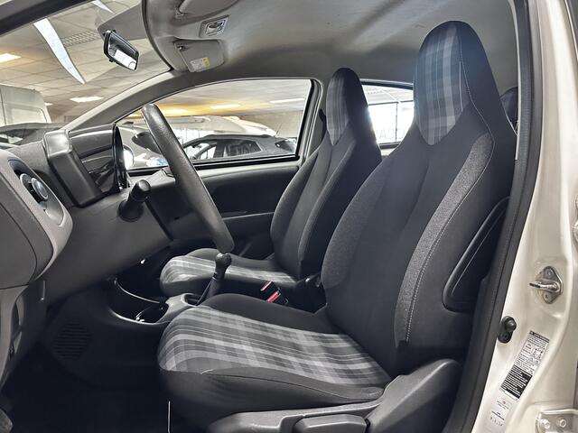 Peugeot 108 1.0 e-VTi Active/ 5-Drs/ Airco/ C.V. Afstand/ Elek. pakket/ Isofix/ Bluetooth/ Multi. Stuur/ Mistl./ LED Dagrijverl./