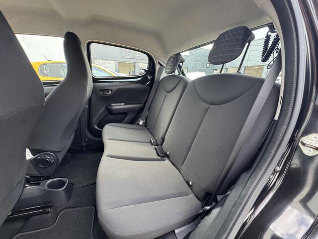 Peugeot 108 1.0 e-VTi Allure Luxe uitvoering!