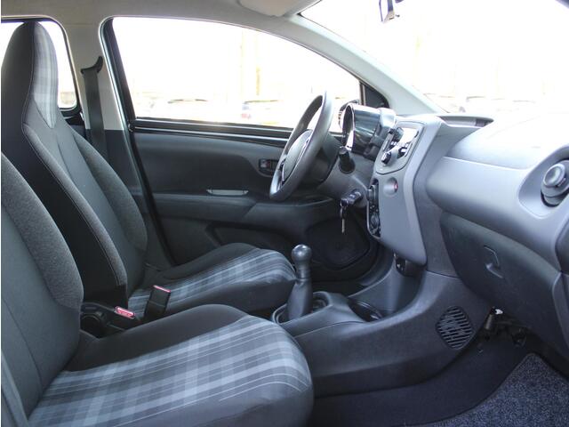 Peugeot 108 1.0 e-VTi Active | Airco / Bluetooth