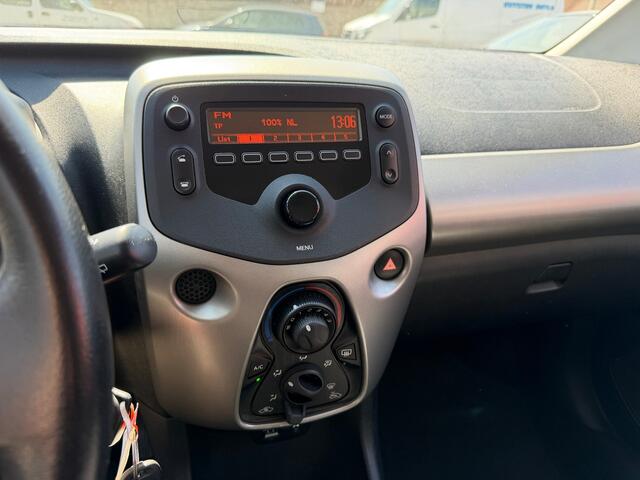 Peugeot 108 1.0 e-VTi Active Automaat Airco / Audio
