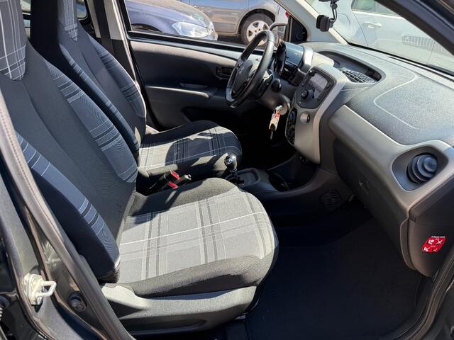 Peugeot 108 1.0 e-VTi Active Automaat Airco / Audio