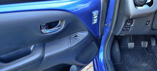 Peugeot 108 1.0 e-VTI Allure , Keyless entry , ECC , Camera , 5 deurs met Airco
