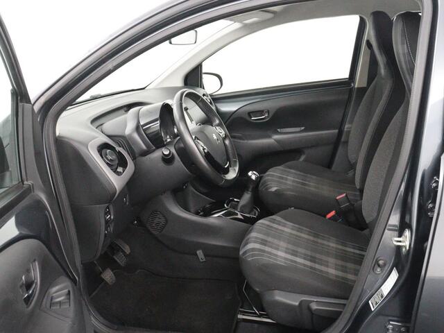 Peugeot 108 1.0 e-VTi Allure | Cruise control | Navigatie | DAB+ | Mirrorlink | Bluetooth | Airco