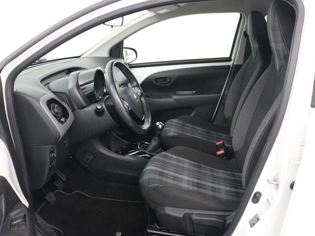 Peugeot 108 | 5-Deurs | Elektrische ramen | Lichtmetaal | NAP 53.000 km | Peugeot 108 1.0 e-VTi Style | 5-Deurs | Elektrisch | 5-Deurs | Elektrische ramen | Lichtmetaal | NAP 53.000 km | Full LED | Bluetooth | Airco |