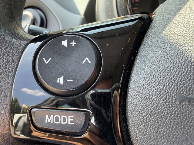 Peugeot 108 1.0 Active Airco | Blue Tooth | 5 drs | CV met afstandsbediening