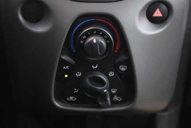 Peugeot 108 1.0 e-VTi Active Airco Radio Bluetooth Elektrische Ramen