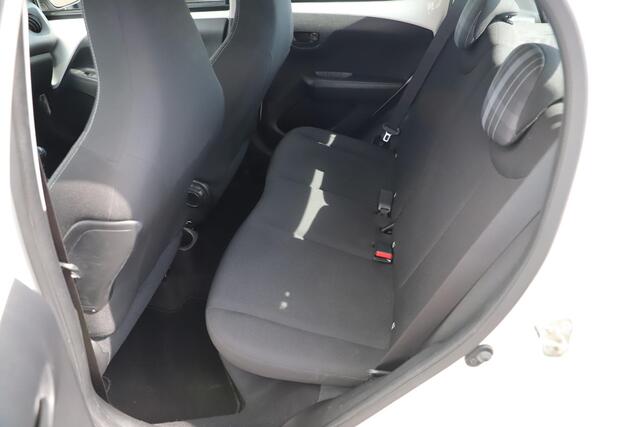 Peugeot 108 1.0 e-VTi Active Airco Radio Bluetooth Elektrische Ramen Centrale Vergrendeling